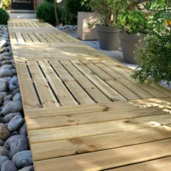 Blooma Benoue Brown Pine Deck Tile (L)1m (W)1000mm (T)40mm -Outdoor Garden Shop blooma benoue brown pine deck tile l 1m w 1000mm t 40mm3663602948650 01i bq