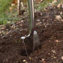 Burgon & Ball Square Border Spade -Outdoor Garden Shop burgon ball square border spade5019360008637 01i bq