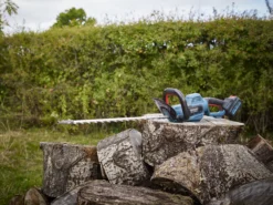 Erbauer 18V 550mm EHT18-Li - KIT Cordless Hedge Trimmer -Outdoor Garden Shop erbauer 18v 550mm eht18 li kit cordless hedge trimmer3663602418269 09i