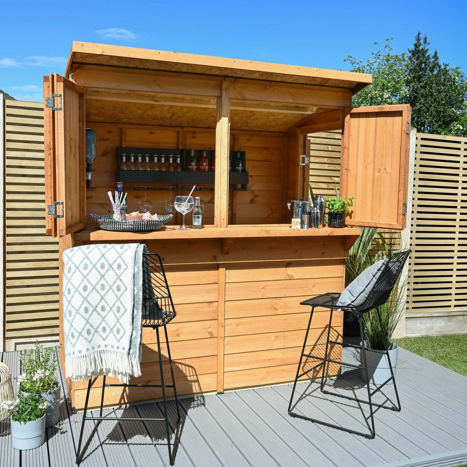 Forest Garden 6x3 Ft Pent Shiplap Garden Bar With Single Door 3 Forest Garden 6x3 Ft Pent Shiplap Garden Bar With Single Door