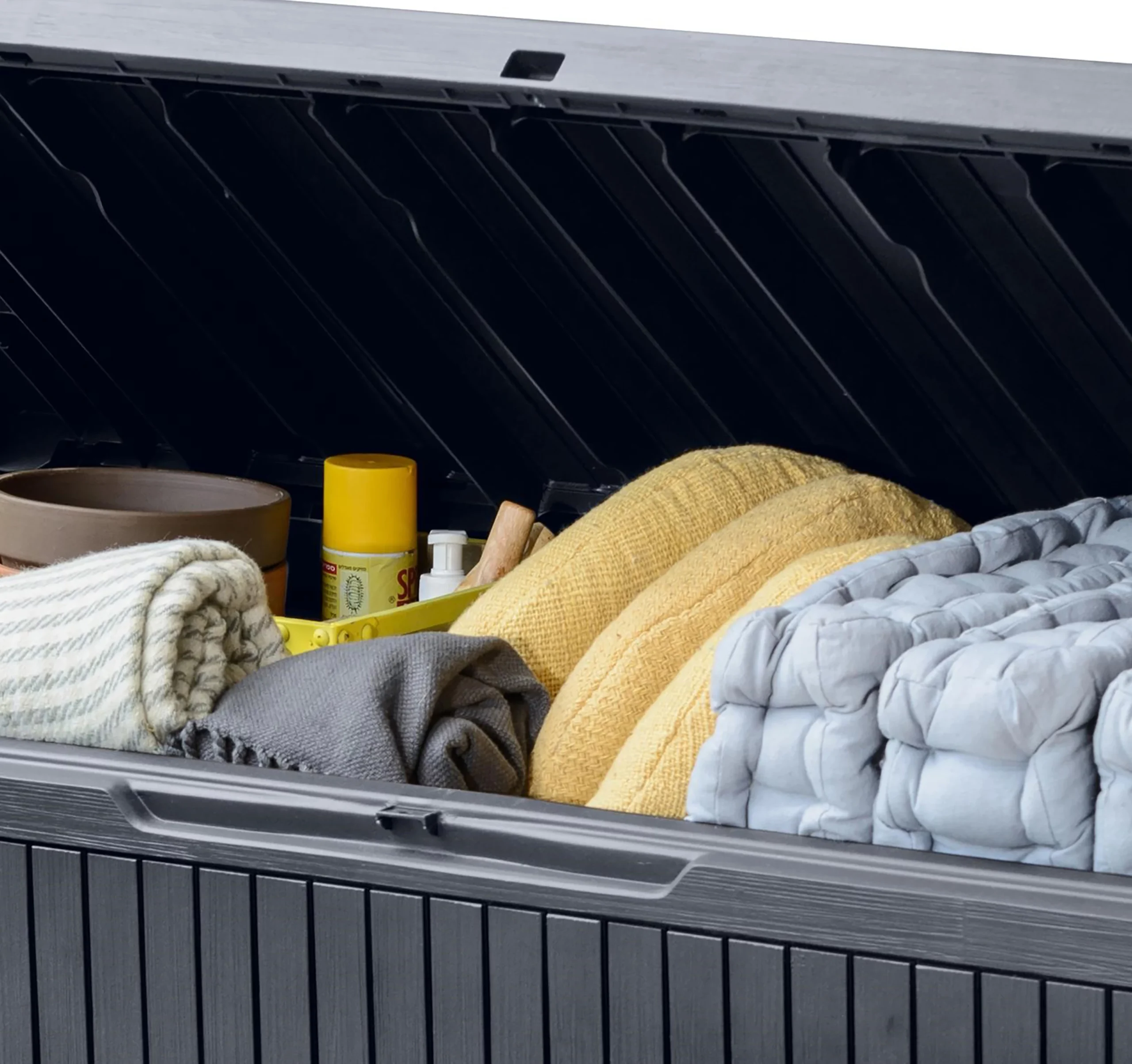 Keter Springwood Plastic Garden Storage Box 8 Keter Springwood Plastic Garden Storage Box - Image 6