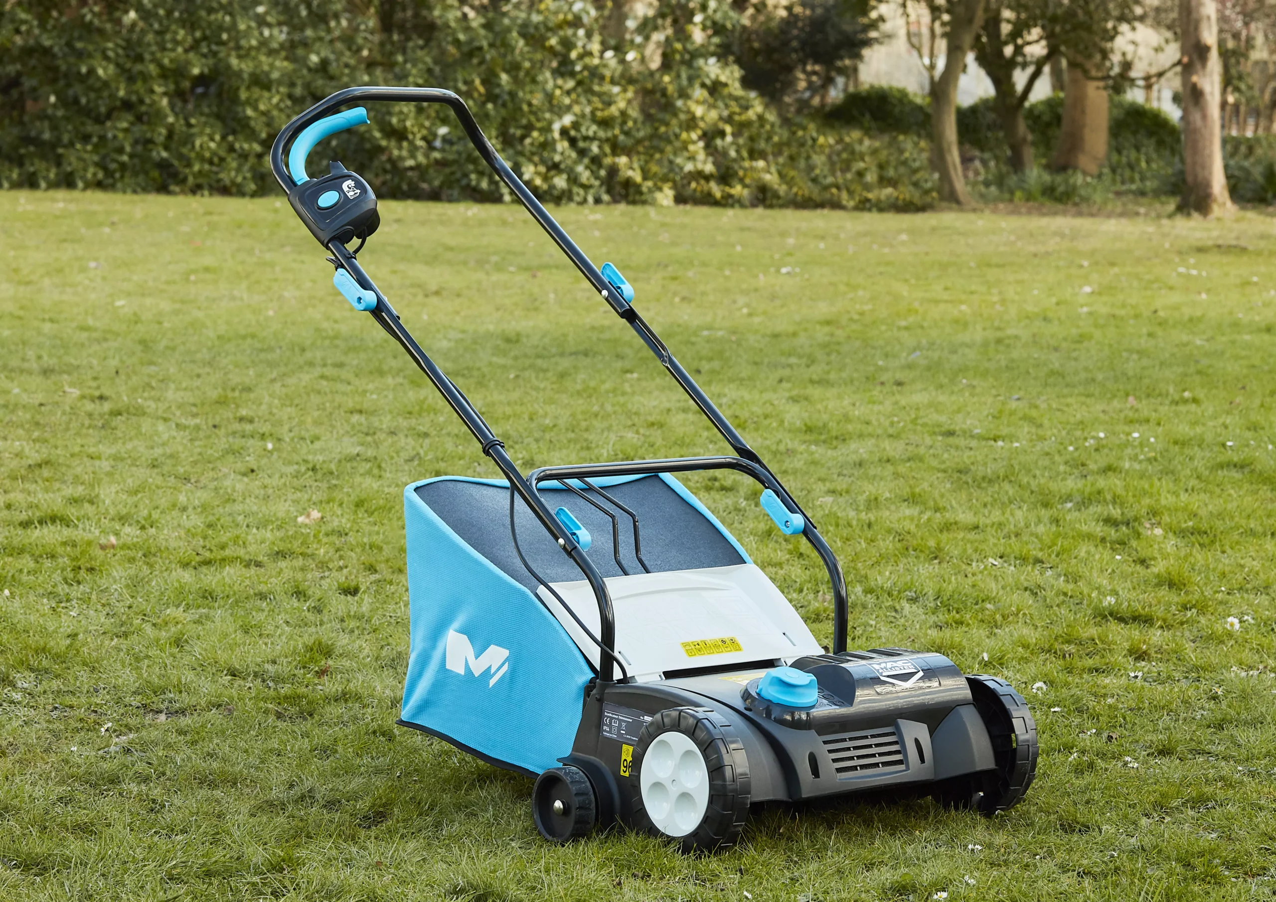 Mac Allister MSRP1400 1400W 370mm Raker & Scarifier 10 Mac Allister MSRP1400 1400W 370mm Raker & Scarifier - Image 8