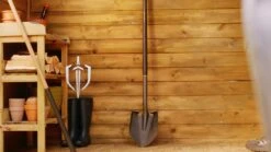 Magnusson Pointed Straight Handle Shovel -Outdoor Garden Shop magnusson pointed straight handle shovel5059340086613 kfg EN