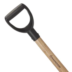 Magnusson Wooden Square D Handle Shovel -Outdoor Garden Shop magnusson wooden square d handle shovel5059340086583 37c