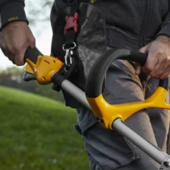 Stiga 430mm Petrol BC 330 A / 287120102/ST2 Brushcutter -Outdoor Garden Shop stiga 430mm petrol bc 330 a 287120102 st2 brushcutter8008984853829 03i